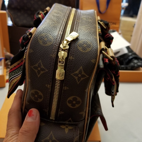 Louis Vuitton Ecentricite - Picture 1 of 8